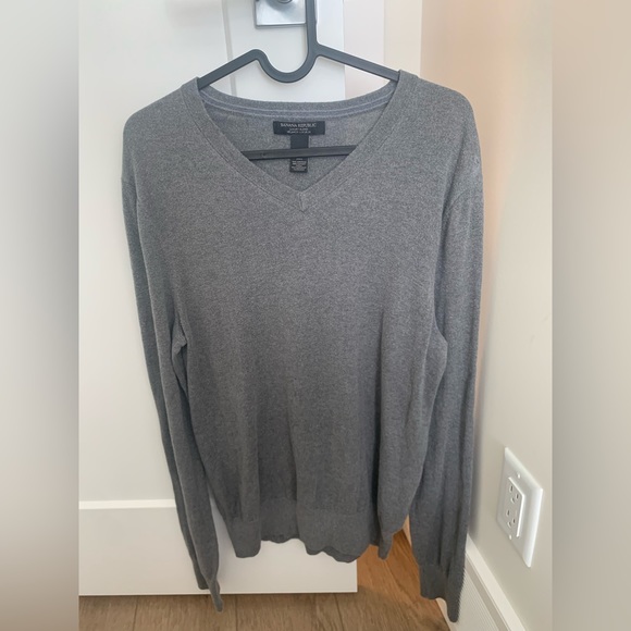 ✨2 for $10✨ Silk/Cashmere/Cotton Blend Men’s V-Neck - Picture 1 of 4